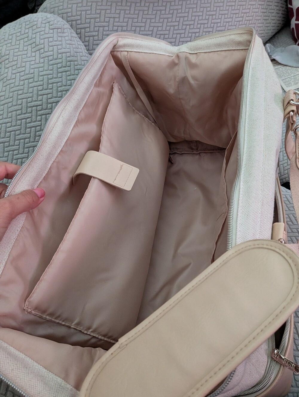 The Weekender In Beige - Picture 13 of 14
